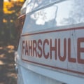 Die Vor- und Nachteile der Fahrschuldauer in den USA