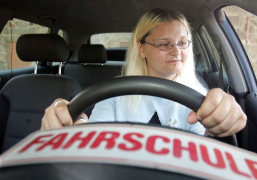 Die Bedeutung von Fahrstunden im Auto für die Erlangung Ihres Führerscheins in Kalifornien