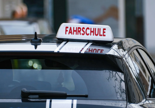 Wie viel kostet uns die Fahrschule?